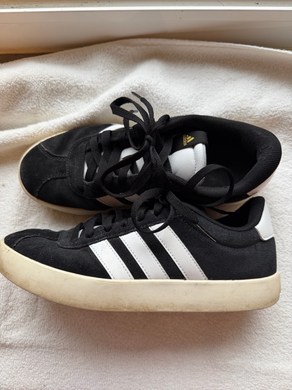 adidas Women’s VL Court 3.0 Sneaker Black/White Women’s 7.5